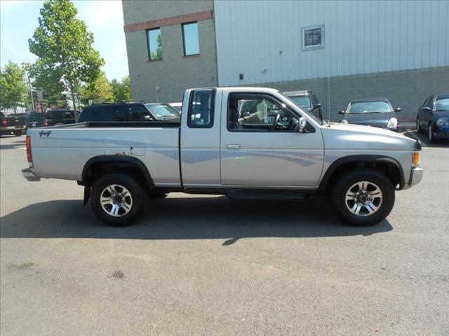1996 Nissan Pickup SE 2WD