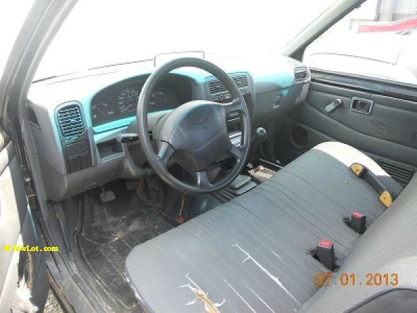 1996 Nissan Pickup Unknown