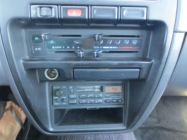 1997 Nissan Pickup W/nav.sys