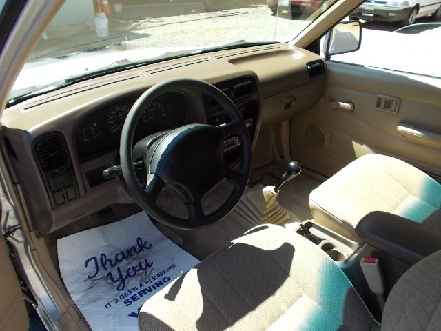 1997 Nissan Pickup Unknown