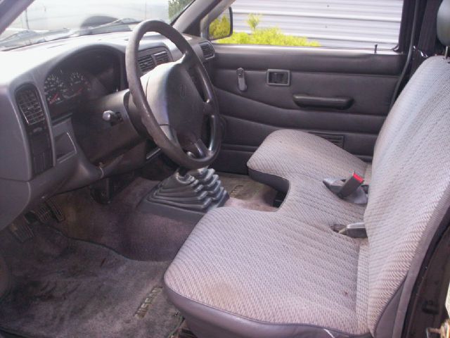 1997 Nissan Pickup Unknown