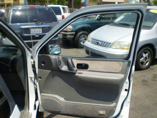 1995 Nissan Quest W/nav.sys