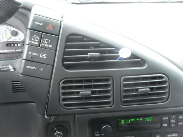 1999 Nissan Quest SE