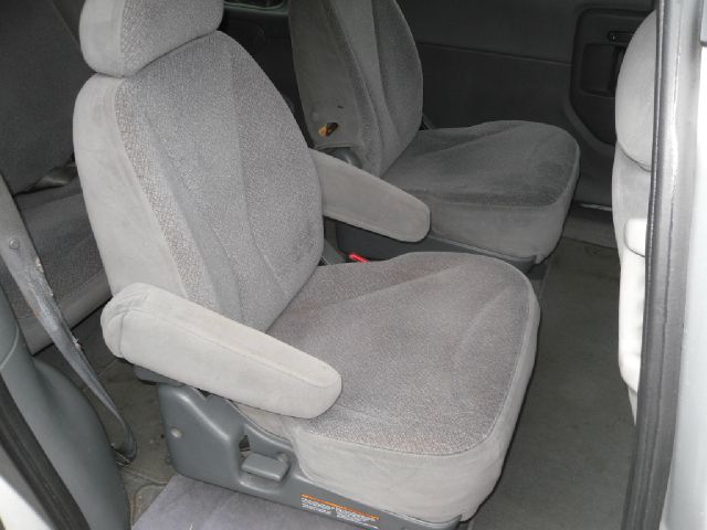 1999 Nissan Quest SE