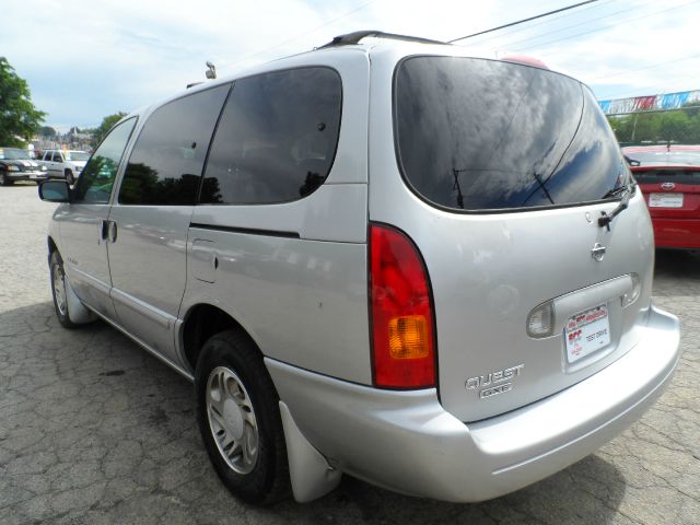 2000 Nissan Quest Crewcab 4X4 Kingranch