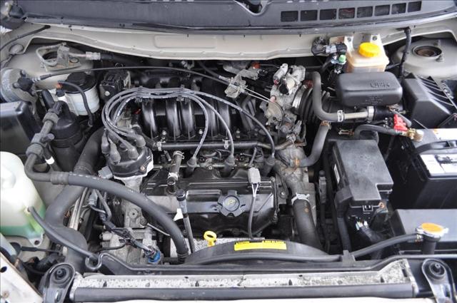 2001 Nissan Quest 2010 Ford XL