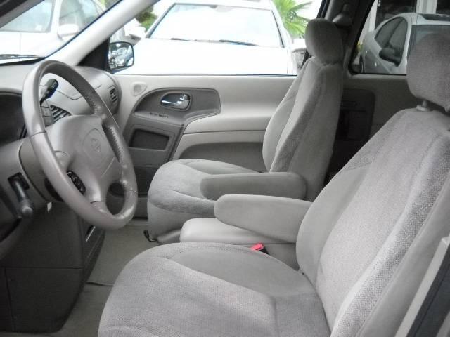 2002 Nissan Quest SE