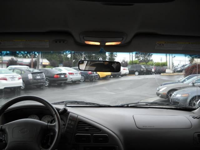 2002 Nissan Quest SE