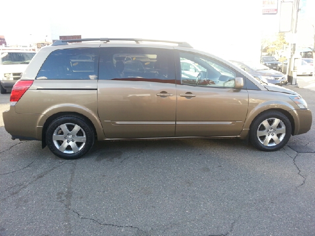 2004 Nissan Quest LE