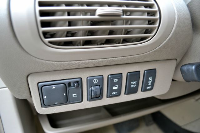 2004 Nissan Quest ST Pickup 4D 5 1/2 Ft