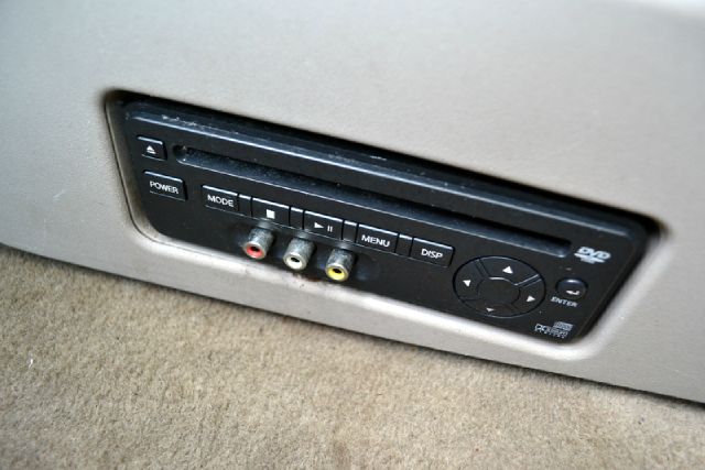 2004 Nissan Quest ST Pickup 4D 5 1/2 Ft