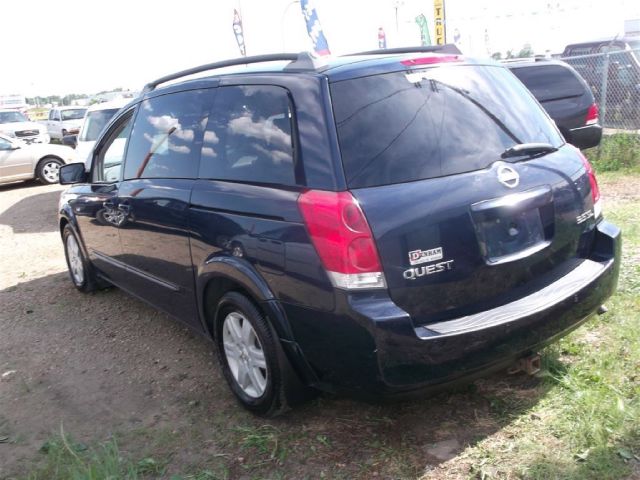 2004 Nissan Quest LE
