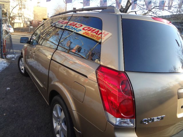 2004 Nissan Quest LE