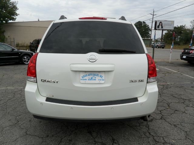 2004 Nissan Quest LE