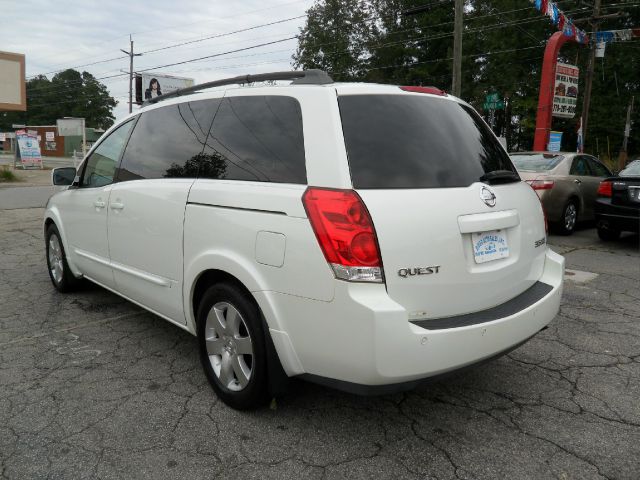 2004 Nissan Quest LE