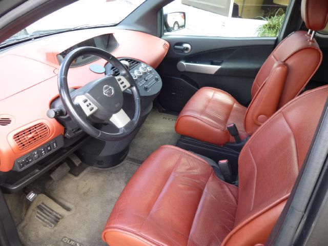 2004 Nissan Quest LE