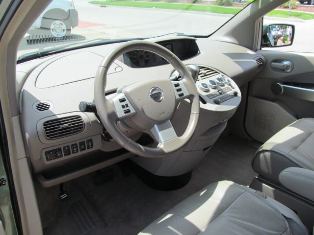 2004 Nissan Quest LS S