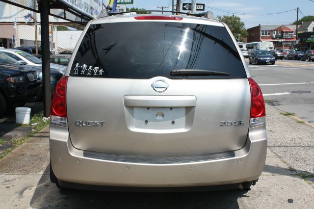 2004 Nissan Quest LE