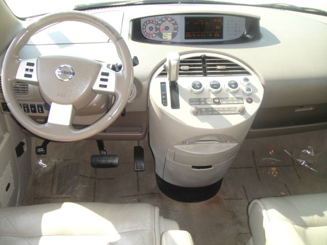 2004 Nissan Quest LE