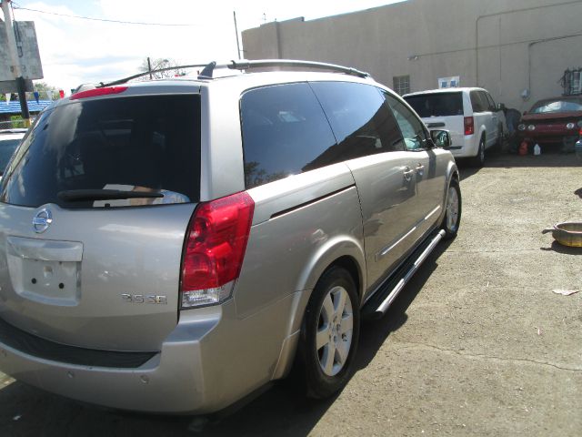 2004 Nissan Quest LE