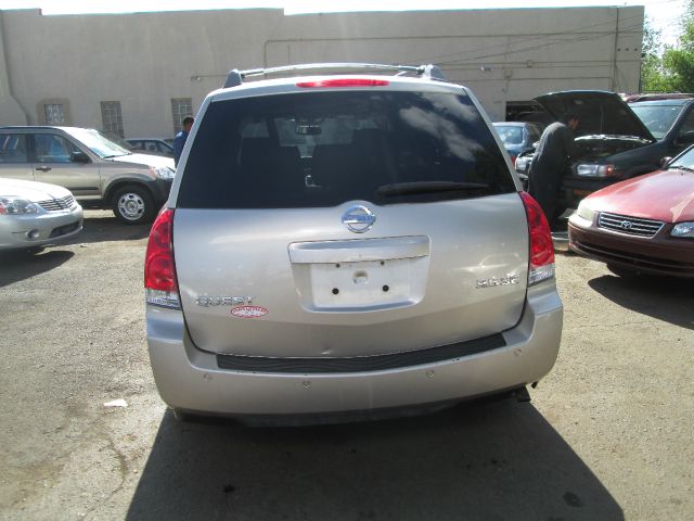 2004 Nissan Quest LE