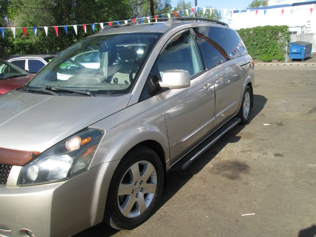 2004 Nissan Quest LE