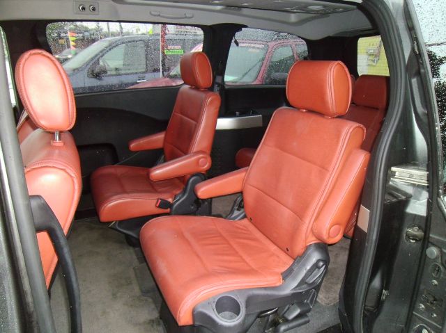 2004 Nissan Quest LE