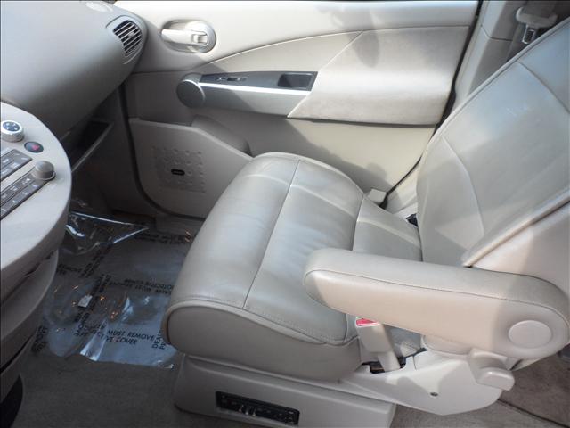 2004 Nissan Quest LS S