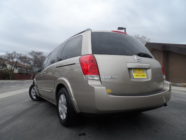 2004 Nissan Quest ST Pickup 4D 5 1/2 Ft