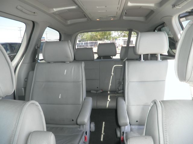 2004 Nissan Quest LE