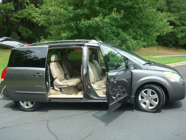 2004 Nissan Quest LE
