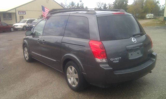 2004 Nissan Quest LE