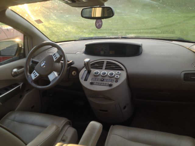 2004 Nissan Quest SE