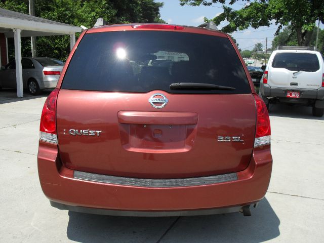 2004 Nissan Quest SE