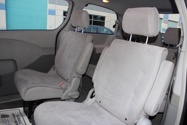 2005 Nissan Quest LE