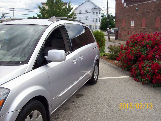 2005 Nissan Quest Lariat XL