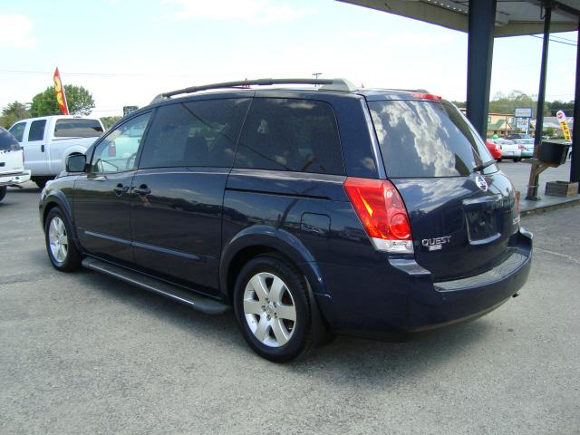 2005 Nissan Quest SE