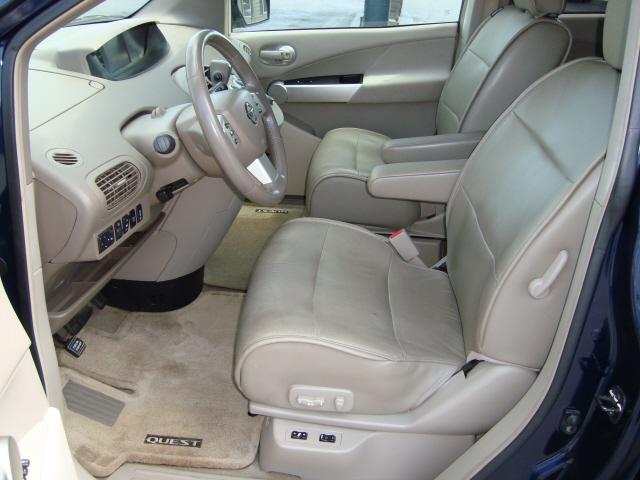 2005 Nissan Quest SE