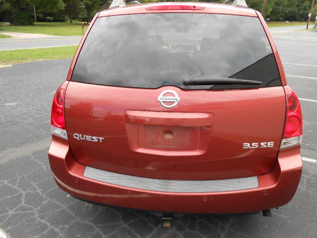 2005 Nissan Quest LE