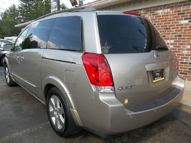 2005 Nissan Quest LE