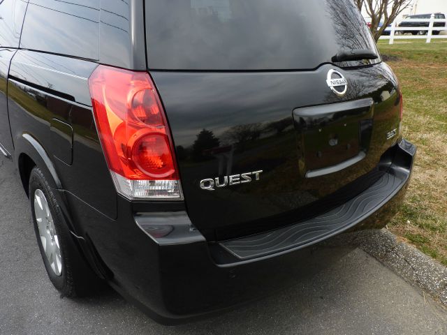 2006 Nissan Quest Crew Cab ZR5