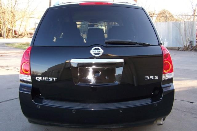 2007 Nissan Quest XR