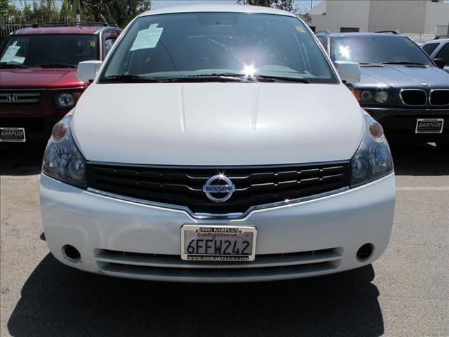 2008 Nissan Quest Base
