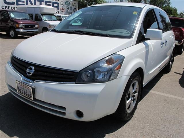 2008 Nissan Quest Base