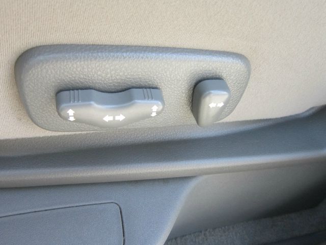 2008 Nissan Quest Supercab 139 XLT 4WD