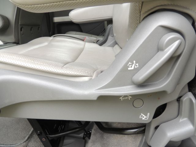 2008 Nissan Quest Unknown