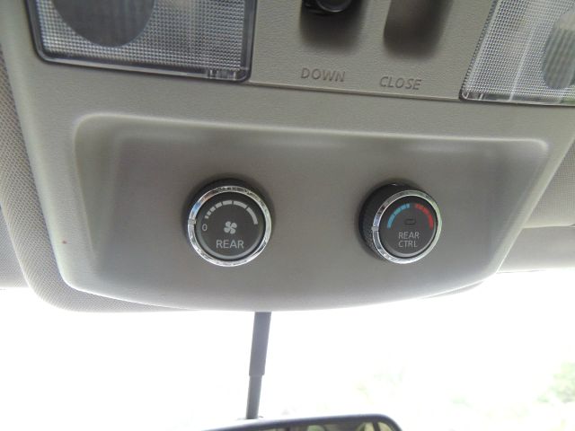 2008 Nissan Quest Unknown