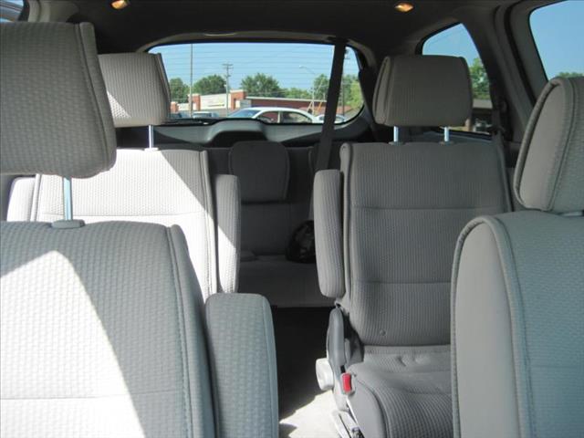 2009 Nissan Quest XR