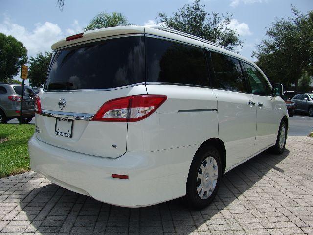 2012 Nissan Quest XR