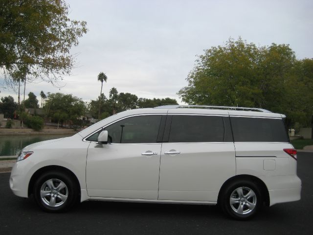 2013 Nissan Quest Regular Cab 4-wheel Drive Work Truck